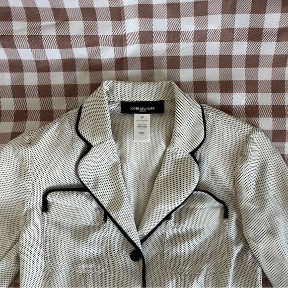 Jones New York 100% Silk Polka Dot Cream Blazer with Black Trim - Picture 3 of 11